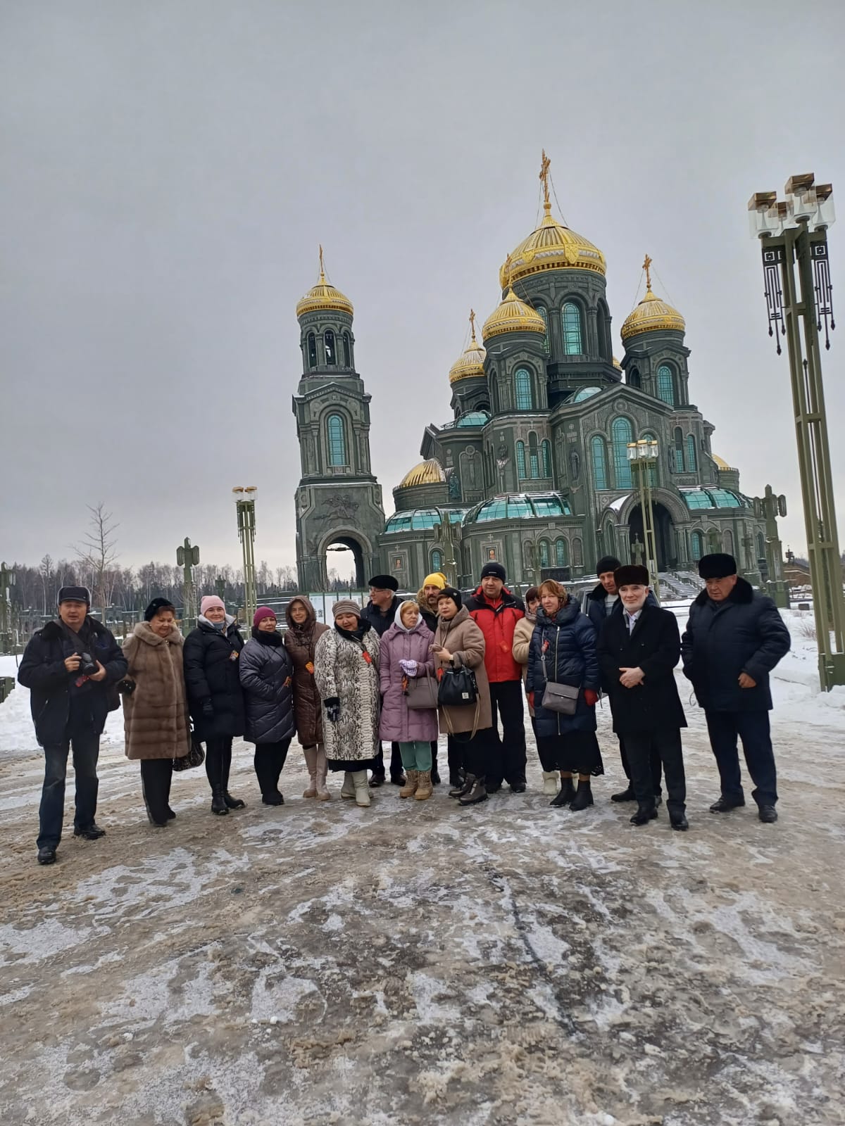 Представители Ассамблеи народов России в парке Патриот